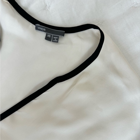 Vince XS 2 Navy and White Contrast Silk Blouses Bundle of Two - Picture 7 of 10